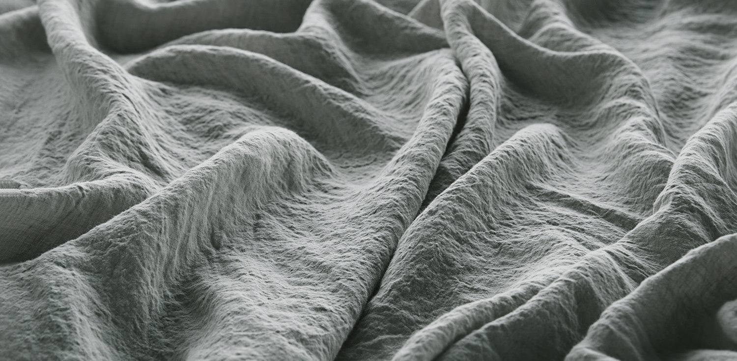 The Surprising Health Benefits of Sleeping in Pure Linen