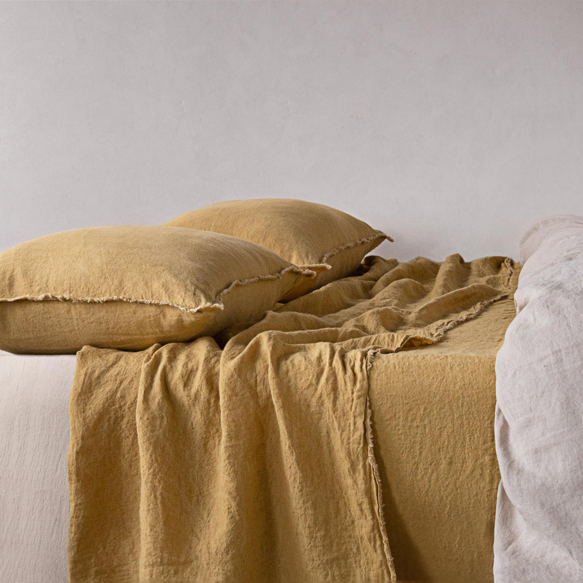 Flocca Linen Pillowcase - Maiz